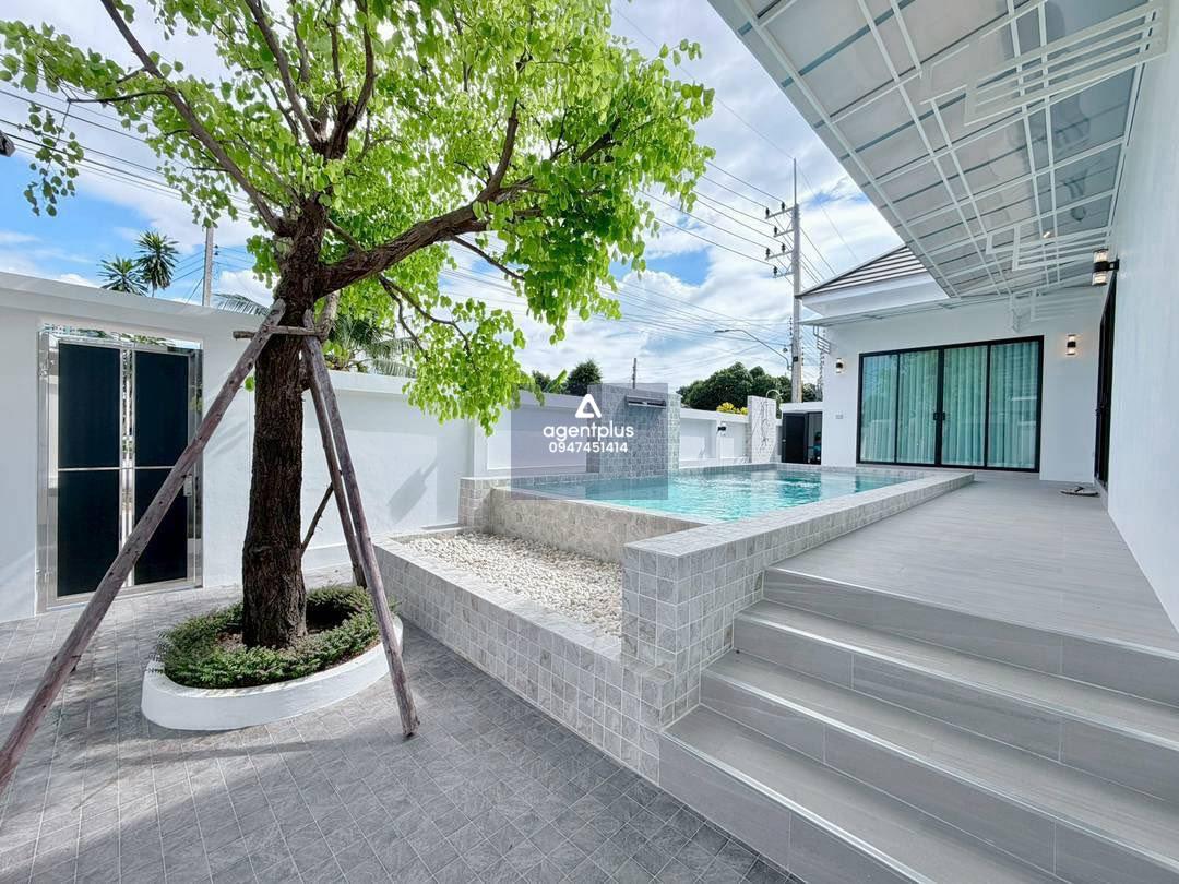 ขาย พูลวิลล่าหรู สร้างใหม่ ใกล้หาดจอมเทียน