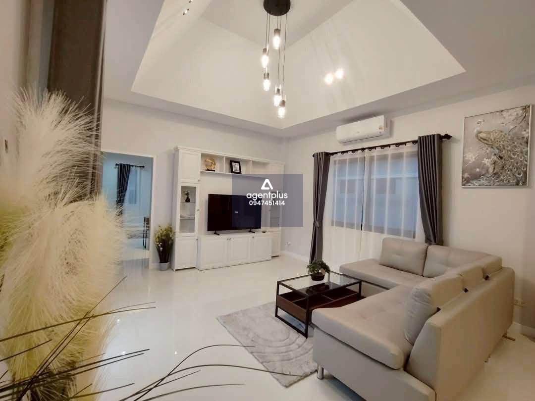  ขาย/ให้เช่าบ้าน 3 ห้องนอน ห้วยใหญ่ พัทยา บ้านใหม่พร้อมอยู่ สระว่ายน้ำส่วนตัว ใกล้มอเตอร์เวย์