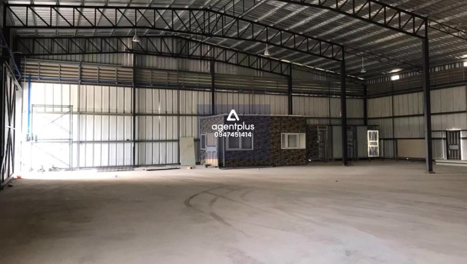 *ให้เช่าโกดัง โรงงาน พื้นที่ 816 ตร.ม พุทธบูชา