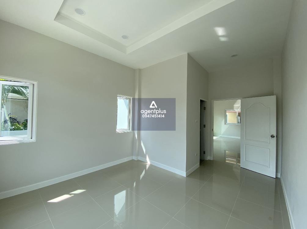 บ้านเดี่ยวชั้นเดียว ห่างจากถนนสุขุมวิท(ทล.3) เดอะ ปาล์มพลา บีช บ้านฉาง ใกล้ถนนเทศบาล 34 เดินทางเข้า-ออกสะดวก