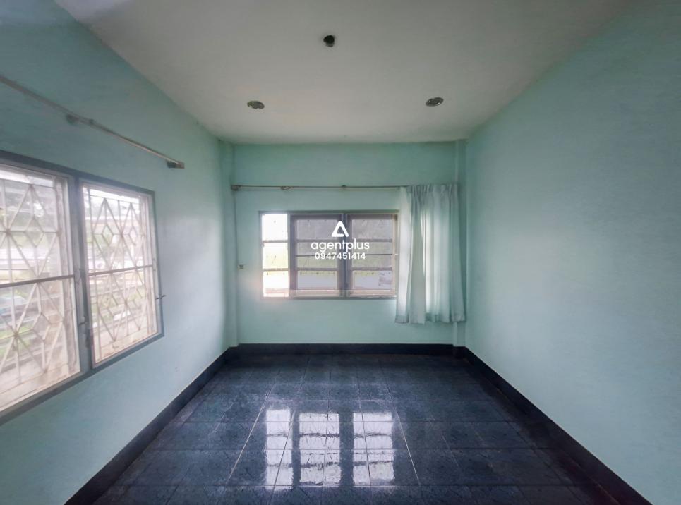 บ้านเดี่ยว โครงการศุภมงคลวิลล่า จากวงเวียนสุนทรภู่แยกเข้าถนนพระอภัยมณี ตรงไป 350 เมตร เลี้ยวซ้ายเข้าซอย ม.ศุภมงคลวิลล่า ตรงไป 210 เมตร ทรัพย์อยู่ทางซ้ายมือ การคมนาคมสะดวก