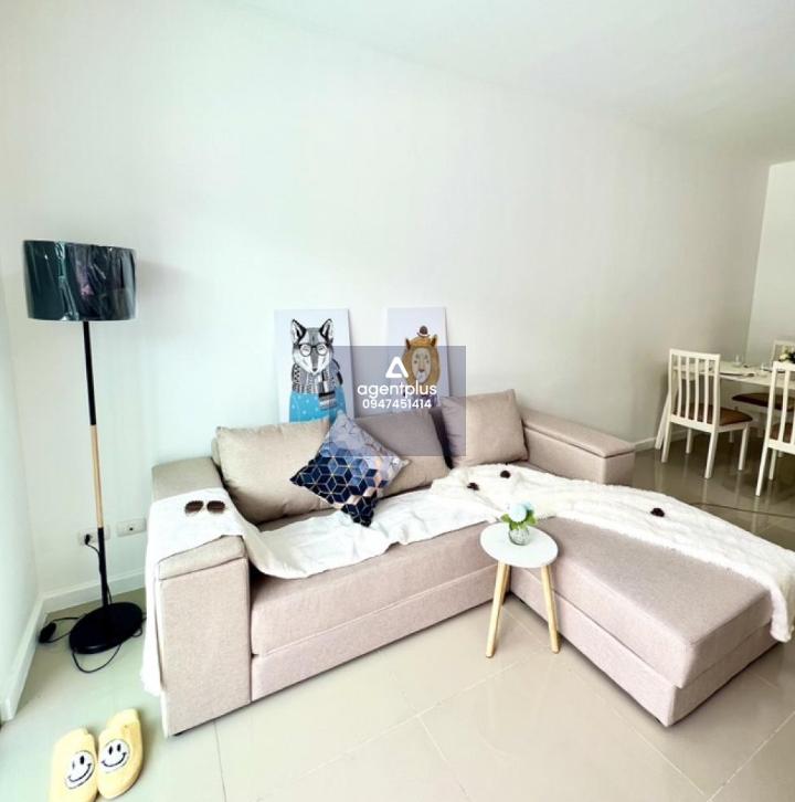 ทาวน์เฮ้าส์ Habitown Nest ท่าข้าม-พระราม 2 โลเคชั่นดีมากหน้าหมู่บ้านมีเซเว่น ตัวบ้านเป็นทาวน์เฮ้าส์ 2 ชั้น รีโนเวทใหม่สวยงาม น่ารักใสๆ สวย อบอุ่นมากๆ มีที่จอดรถได้สบายๆ งานรีโนเวทคุณภาพ เหมือนได้บ้านใหม่กันเลยทีเดียว