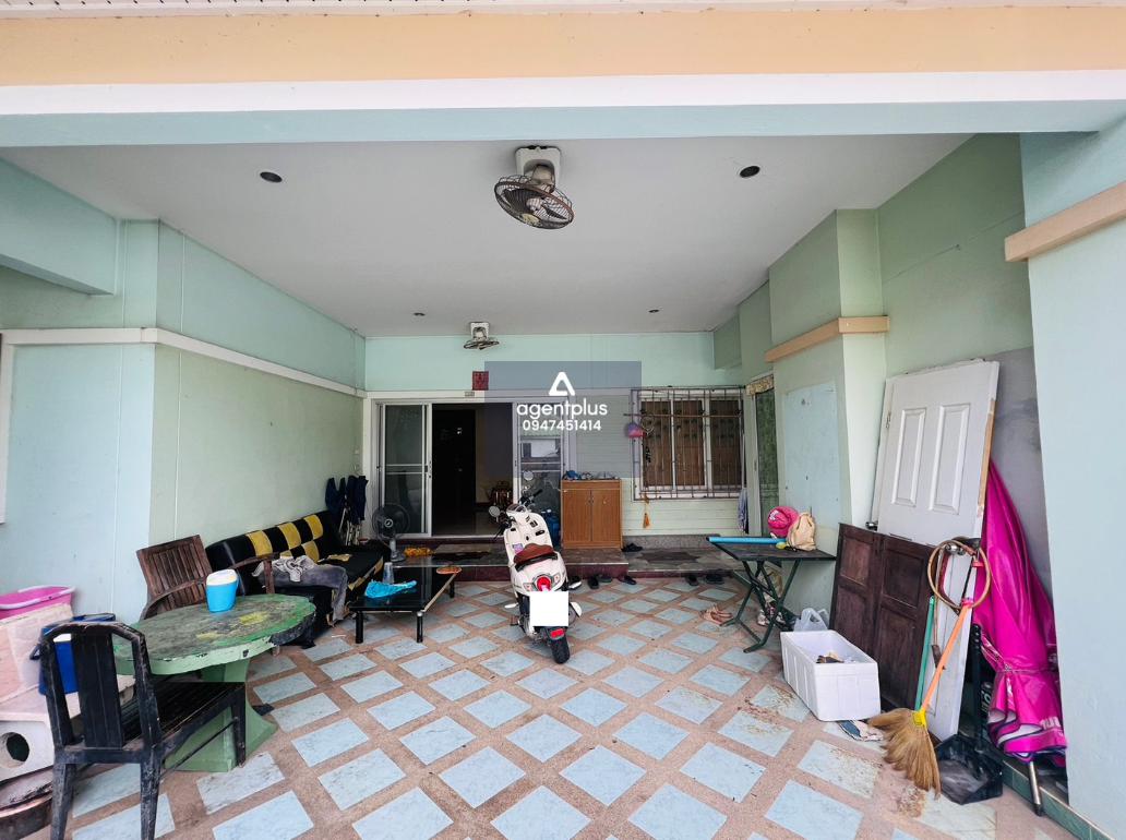 บ้านเดี่ยวชั้นเดียว ภายในกว้างขวาง โครงการชาลิตา 2 ติดถนนสายพัทยา-ระยอง (ทล.36) เดินทางเข้า-ออกสะดวก อยู่ในย่านชุมชน