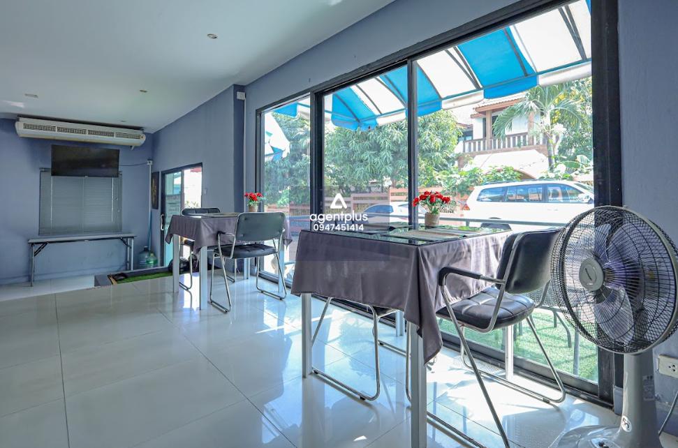 ขายทาวน์เฮาส์ 2 ชั้น ห้องเปล่า พร้อมให้รีโนเวท พัทยา