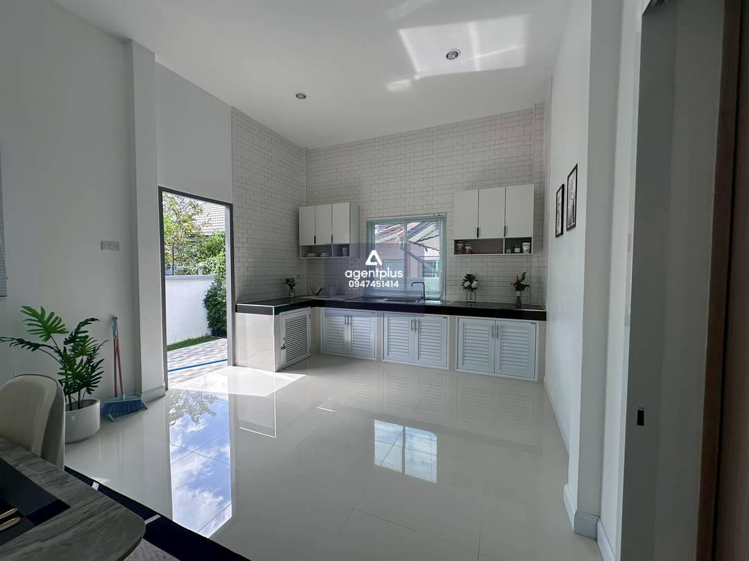 บ้านสระว่ายน้ำพร้อมสวนส่วนตัว | สัตหีบ