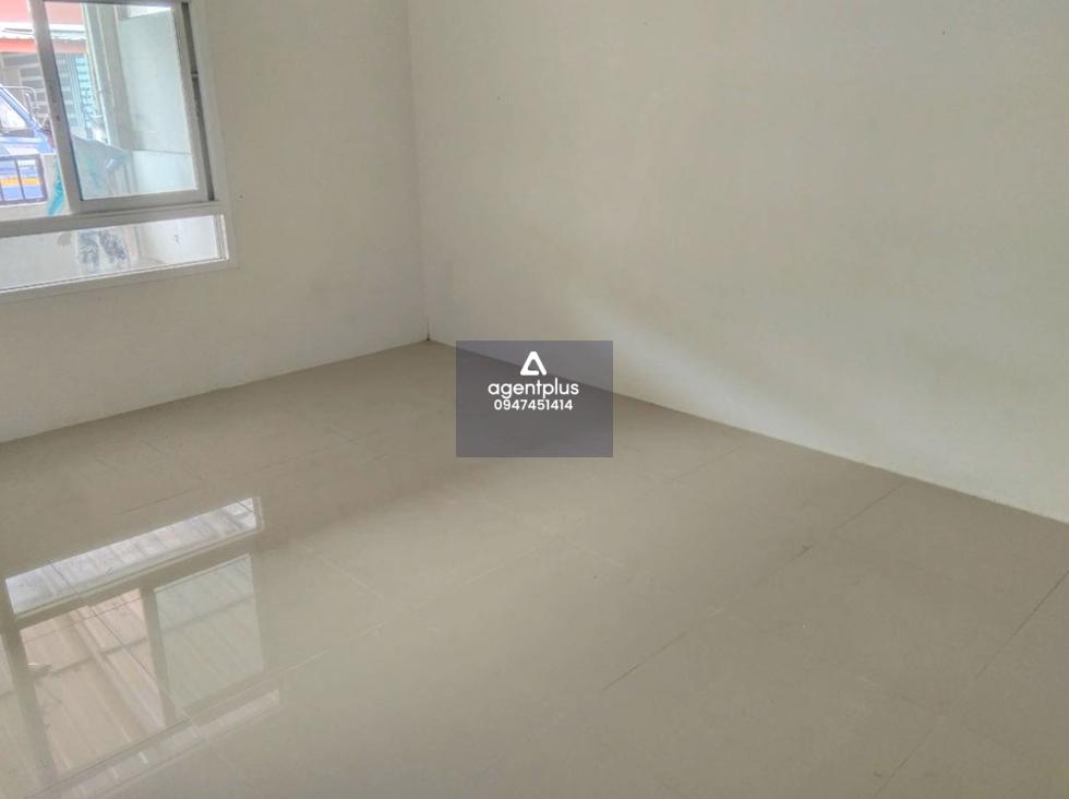 ทาวน์เฮ้าส์ชั้นเดียว การเดินางสะดวก โครงการปานรดา ปลวกแดง