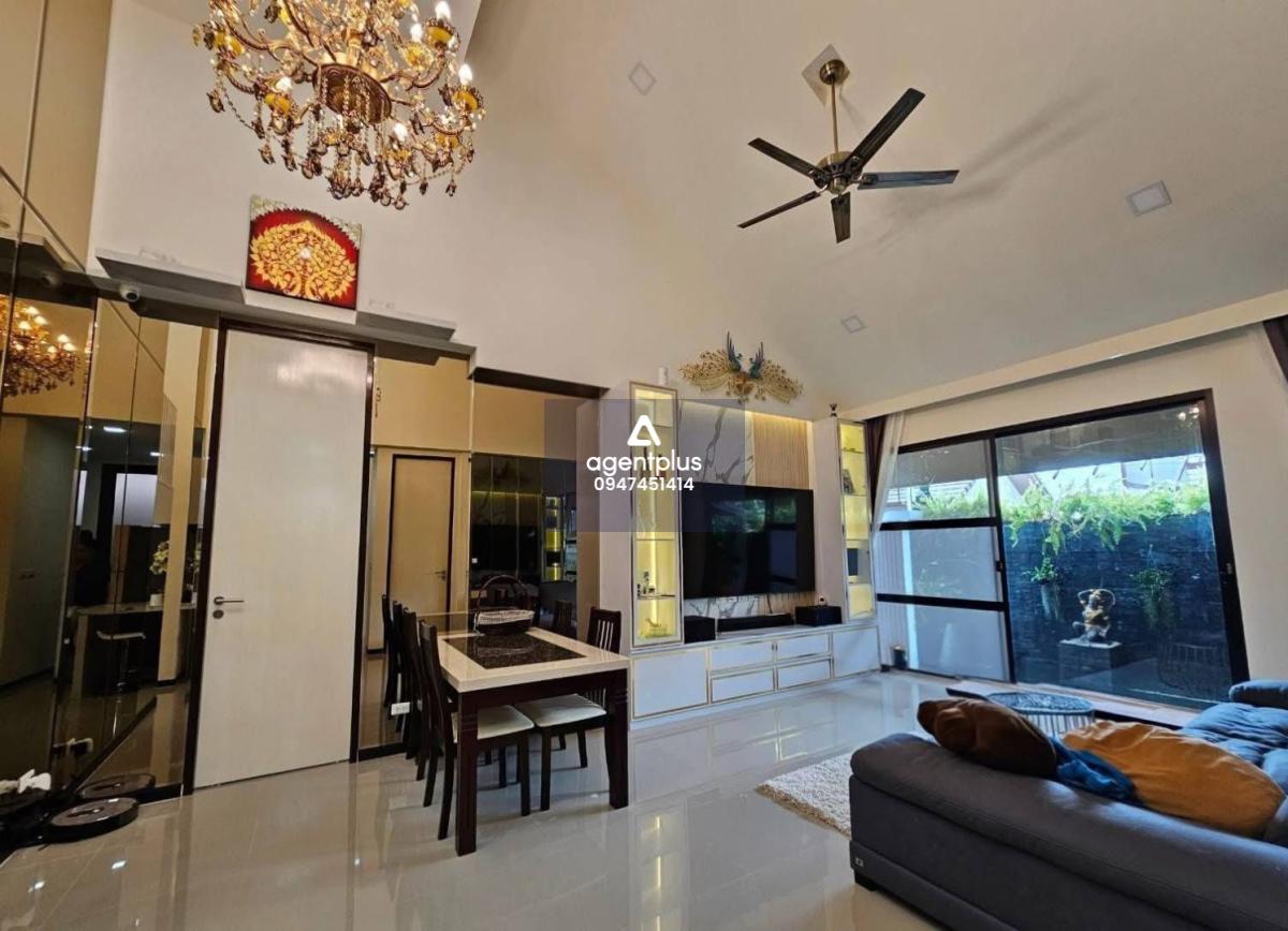 ขาย บ้านสไตล์ Modern Luxury สภาพสวย พร้อมอยู่ รองรับผ่อนตรงกับเจ้าของ