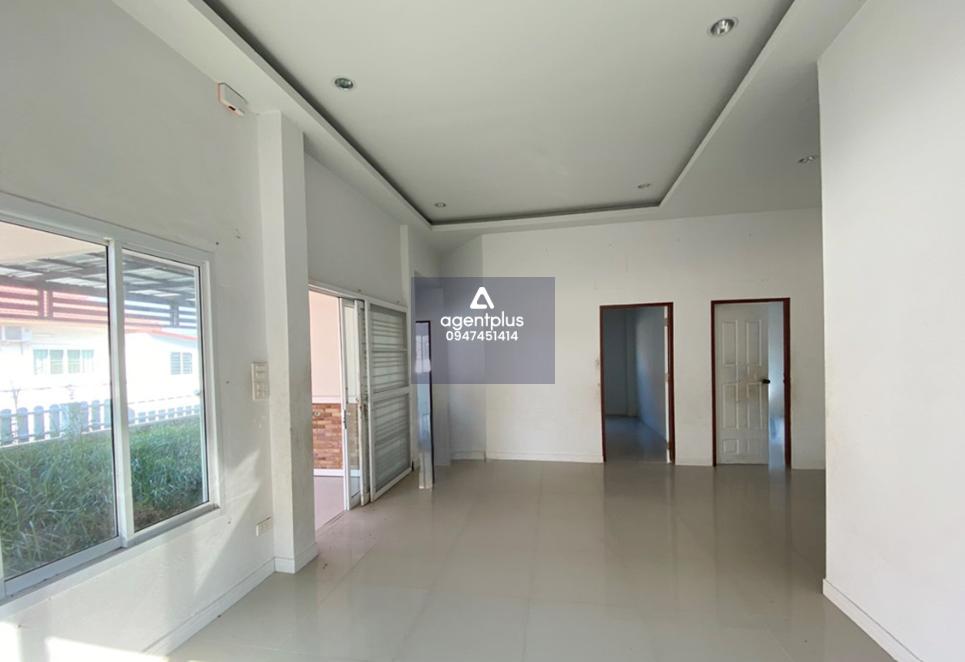 บ้านเดี่ยว โครงการชนากาญจน์ 4 เมืองระยอง ทำเลดีใกล้ถนนเหมาะสำหรับเป็นที่อยู่อาศัย อยู่ในแหล่งชุมชน