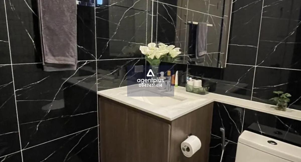 บ้านพักตากอากาศพร้อมสระส่วนตัว นวัตกรรมบ้านทันสมัย ใกล้มอเตอร์เวย์สาย 7 และอ่างเก็บน้ำมาบประชัน