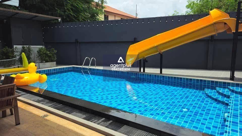  ให้เช่าบ้านเดี่ยว 4 ห้องนอน หนองปรือ พัทยา | พื้นที่กว้าง สระส่วนตัว พร้อมสไลเดอร์