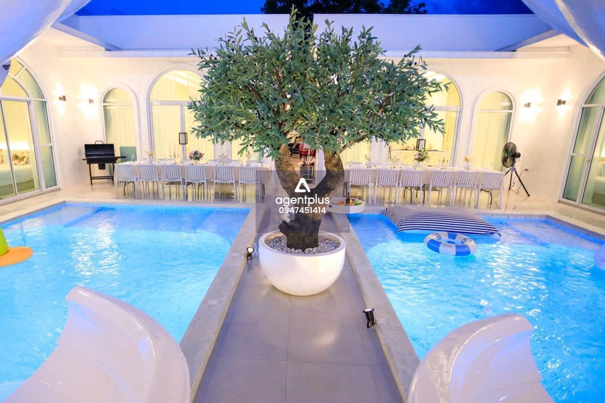 พูลวิลล่าหรู 9 ห้องนอน พัทยา ลงทุนคุ้ม มีผู้เช่ารองรับ