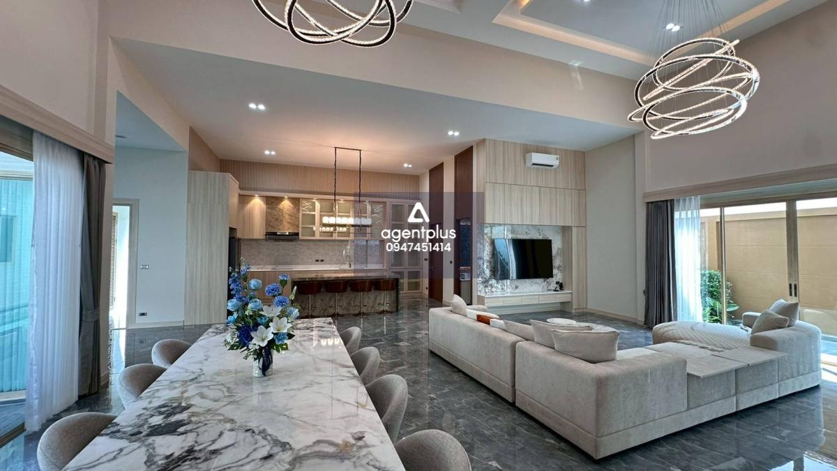 *ให้เช่าบ้านพูลวิลล่าสุดหรู เงียบสงบ โลเคชั่นดี Baan Mae Bibury พัทยา 