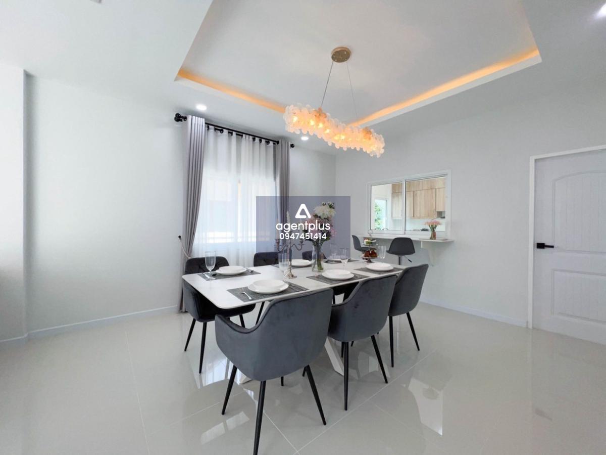 พูลวิลล่า หลังมุม ทำเลทอง ซ.สยามคันทรีคลับ หมู่บ้านอินเพลส พรประภานิมิตร 19/1 พัทยา