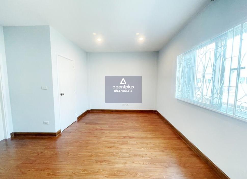 *ขายทาวเฮาส์ 2 ชั้น ปากเกร็ด แจ้งวัฒนะ ใกล้เมืองทองธานี (ขายพร้อมผู้เช่ารับ 11,000 / เดือน)