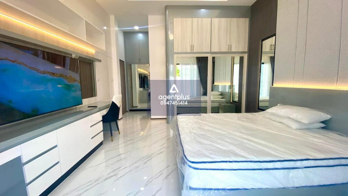 For Sale ขายบ้านพูลวิลล่าหรู บ้านใหม่มือ 1