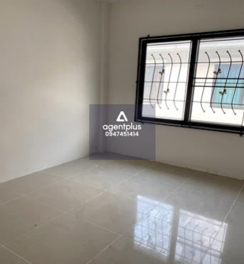 ทาวน์เฮ้าส์น่าอยู่ โครงการไอวี่ ทาวน์  พื้นที่กว้าง คุ้มค่า พร้อมเข้าอยู่