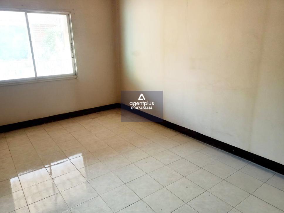 ทาวน์เฮ้าส์ โครงการอาบทรัพย์ วิลเลจ ปลวกแดง ทาวน์เฮ้าส์ชั้นเดียว ทำเลที่ตั้งอยู่ในแหล่งชุมชน