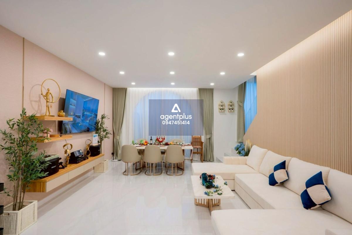 ขายพูลวิลล่าหรูพร้อมผู้เช่า ส่วนตัว สร้างใหม่ ใกล้หาดจอมเทียน เพียง 2 นาที พัทยา