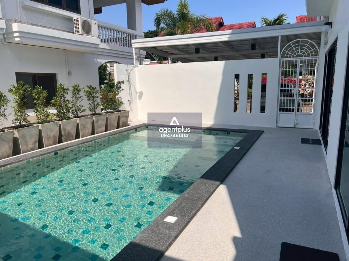 ขาย/ให้เช่า พูลวิลล่าติดทะเล 3ห้องนอน นาจอมเทียน ทำเลดี