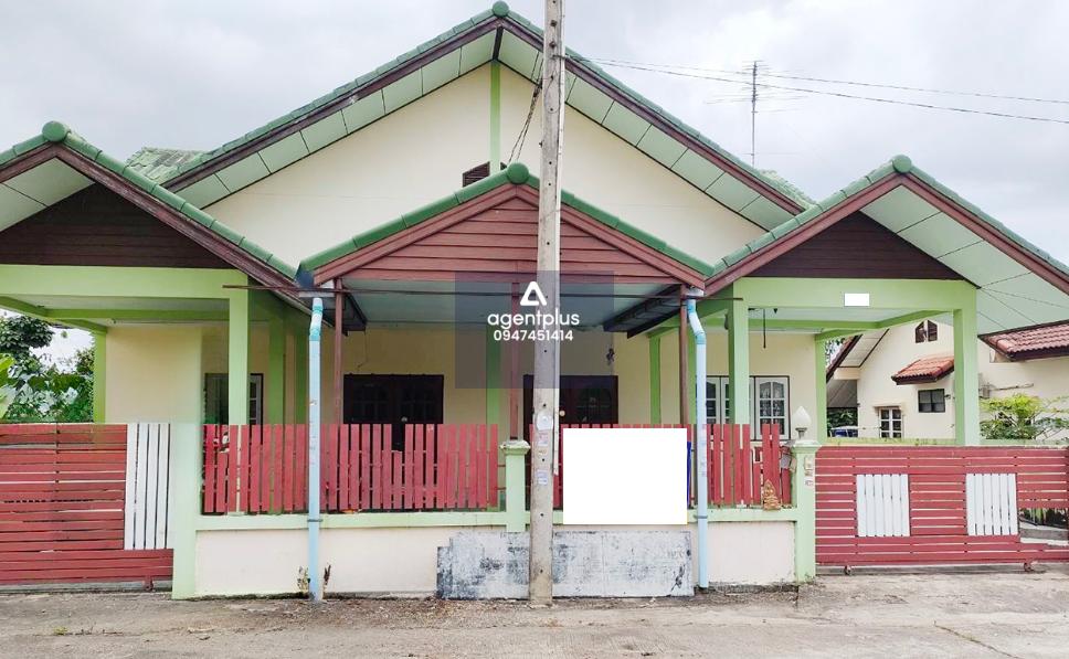 บ้านเดี่ยว โครงการอมรรัตน์ธานี ปลวกแดง บ้านเดี่ยวชั้นเดียว การคมนาคมสะดวก รถยนต์เข้าออกได้ สาธารณูปโภคพื้นฐานครบ