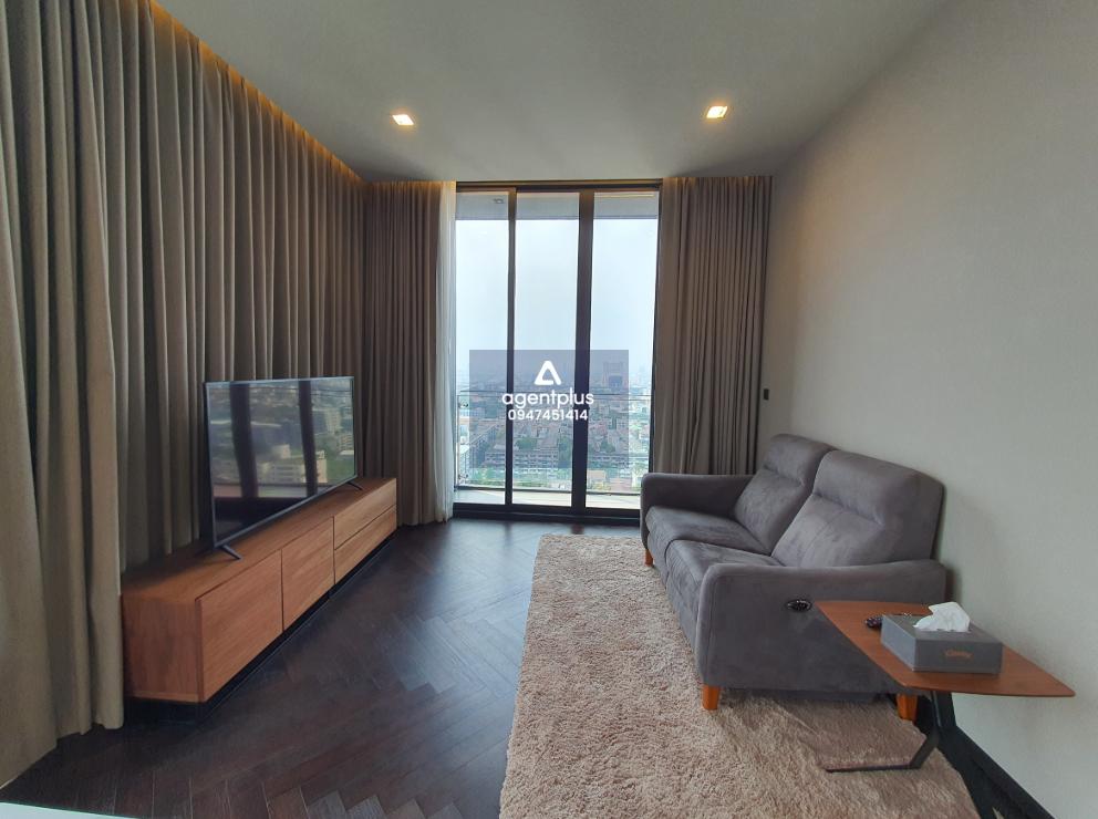 คอนโดลักชัวรี เดอะ โมนูเมนต์ สนามเป้า  ใจกลางพญาไท วิวเมืองสุดหรู ใกล้ BTS สนามเป้า