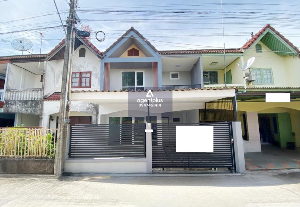 โครงการบ้านเพแลนด์แอนด์เฮาส์ ทาวน์เฮ้าส์ 2 ชั้น ทำเลดีใกล้ถนนสุขุมวิท การคมนาคมสะดวก สาธารณูปโภคพร้อม