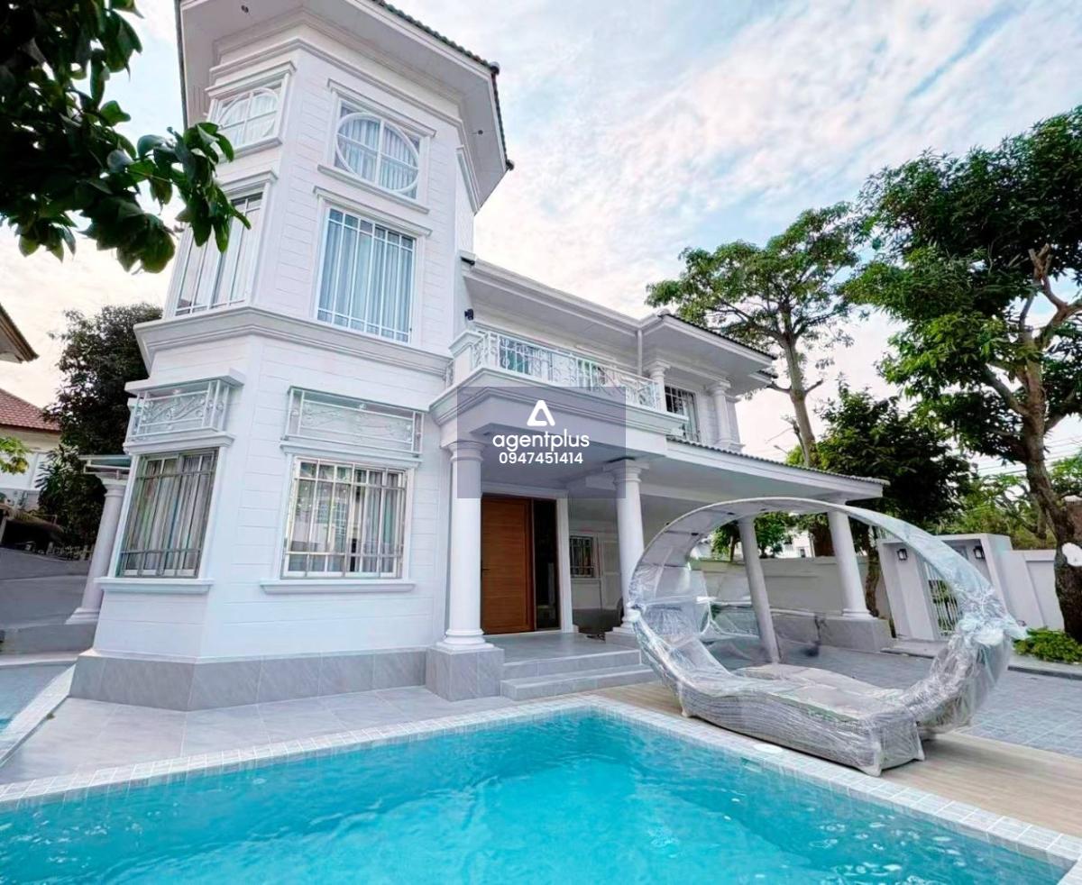 บ้านหรูพร้อมสระว่ายน้ำ รีโนเวทใหม่ทั้งหลัง ใจกลางเมืองพัทยาเหนือ - สุขุมวิท 9 Horizon Garden Blue Retreat พัทยา