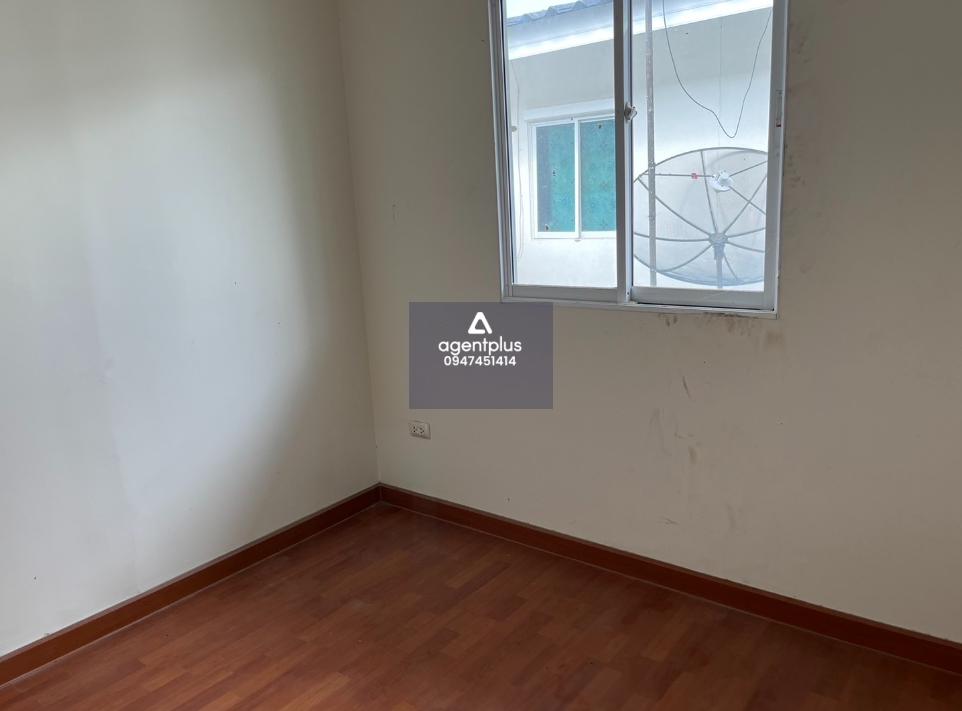 ทาวน์เฮ้าส์ 2 ชั้น โครงการแลนซีโอ คริป ระยอง-แยกเนินสำลี ทำเลดีโครงการใกล้ถนนสุขุมวิท เพียง 300 เมตร เดินทางเข้า-ออกสะดวก