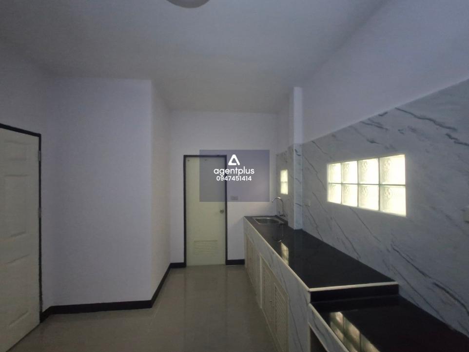 บ้านเดี่ยว โครงการปาล์มวิลล่า เฟส 2 ปรับปรุงใหม่ อยู่ในแหล่งชุมชน การคมนาคมสะวก สาธารณูปโภคพื้นฐานครบ