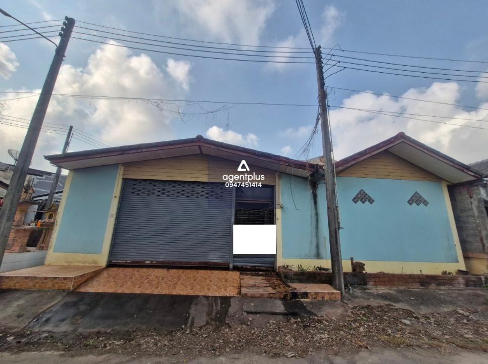 ทาวน์เฮ้าส์ชั้นเดียว ติดซอยบ้านบึง-แกลงซอย 9 ตั้งอยู่ใกล้แหล่งชุมชน การคมนาคมสะดวก