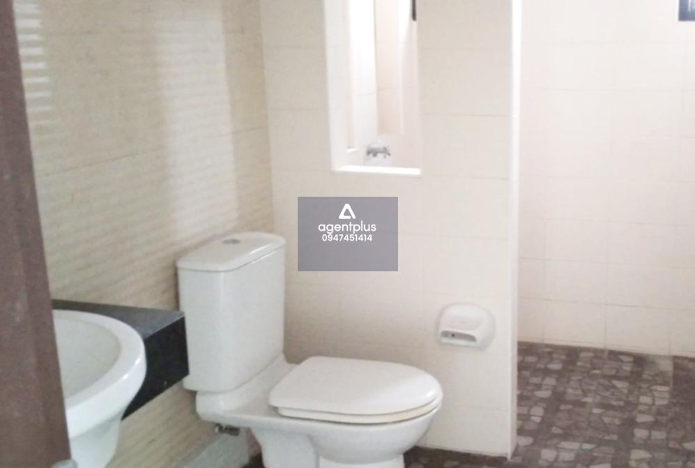 บ้านเดี่ยว 2 ชั้น เซนสิริ บ้านฉาง ทำเลดีโครงการติดถนนสุขุมวิท (ทล.3) เดินทางเข้า-ออกสะดวก และตั้งอยู่ใกล้สถานที่สำคัญ