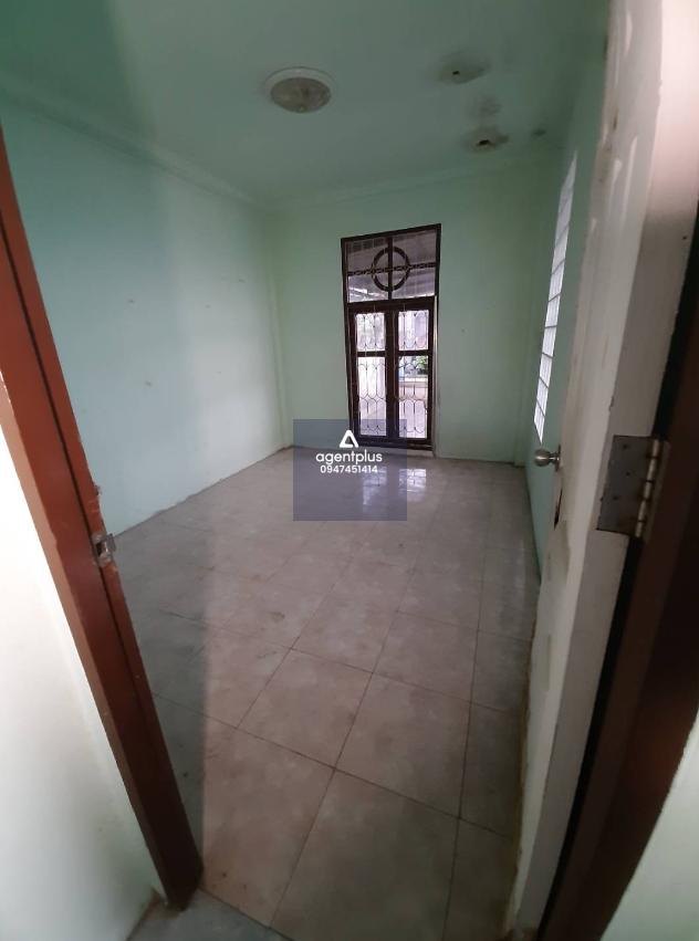 ทาวน์เฮ้าส์ชั้นเดียว อยู่ในแหล่งชุมชน มีถนนตัดผ่าน การคมนาคมสะดวก มีสถานที่ใกล้เคียง โครงการหมู่บ้านเพิ่มทรัพย์ ระยอง