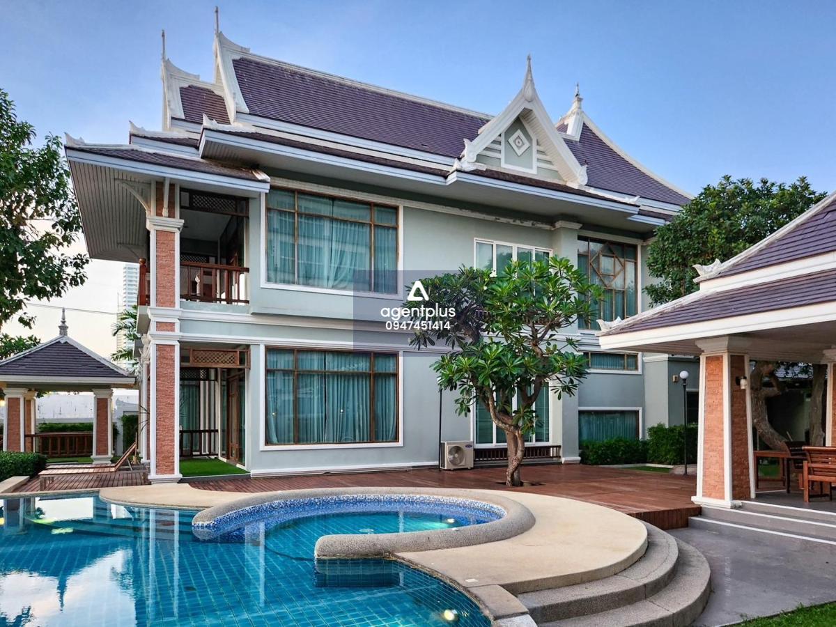 ขายโรงแรม หน้าหาดนาจอมเทียน พร้อมใบอนุญาต