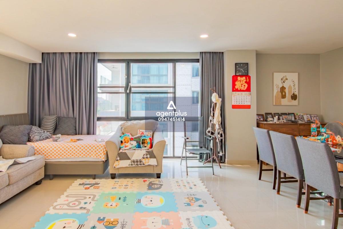 คอนโดหรู ห้องใหญ่ สไตล์รีสอร์ท ใกล้ทะเล 2 ห้องนอน 3 ห้องน้ำ