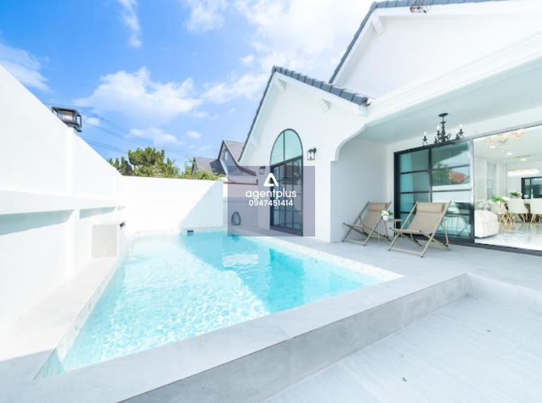 บ้านเดี่ยวรีโนเวทใหม่ พร้อมสระว่ายน้ำสุดหรู คุ้มค่าเกินราคา!