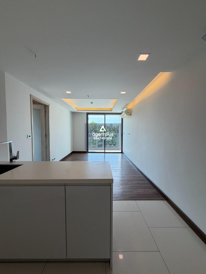 ขายThe Peak Towers | Pratumnak Hill, Pattaya วิวเมือง ทำเลดี
