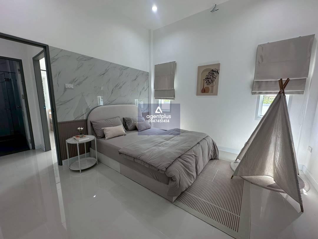 บ้านสระว่ายน้ำพร้อมสวนส่วนตัว | สัตหีบ