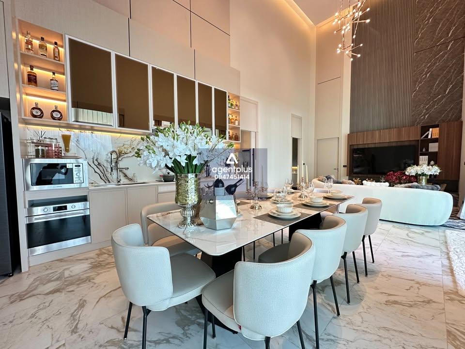 ขายบ้านพูลวิลล่าทำเลใจกลางเมืองพัทยา พร้อมสระว่ายน้ำส่วนตัวล้อมรอบด้วยสวนสีเขียว