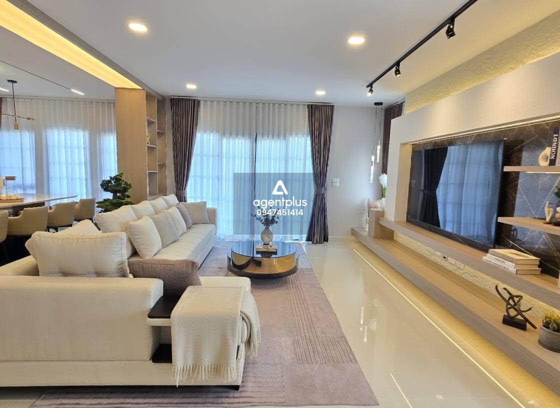 ขาย / ให้เช่าบ้านเดี่ยว 4 ห้องนอน ทำเลบางนา ใกล้ Mega Bangna พร้อมอยู่