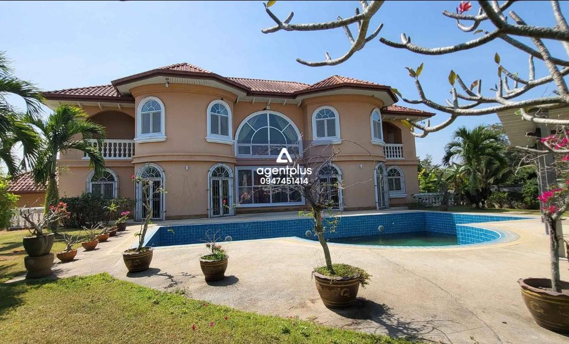 *ขาย บ้านเดี่ยวหลังใหญ่ ติดสนามกอล์ฟ Phoenix พัทยา บรรยากาศเงียบสงบ เป็นส่วนตัวสูง