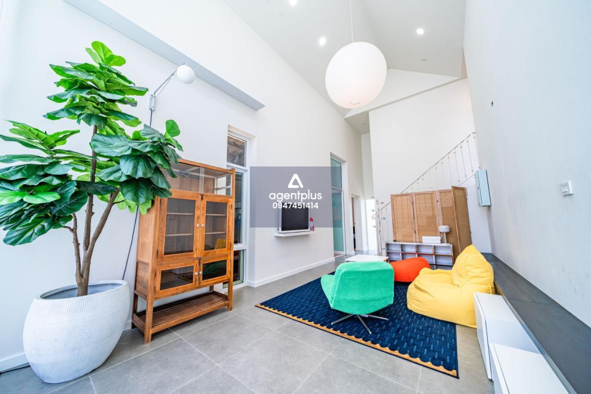 ขายบ้านเดี่ยวหรูพร้อมสระว่ายน้ำ หมู่บ้านนทีกานต์ ปาร์ควิว พัทยา ทำเลพรีเมียม ติดขอบอ่างเก็บน้ำมาบประชัน