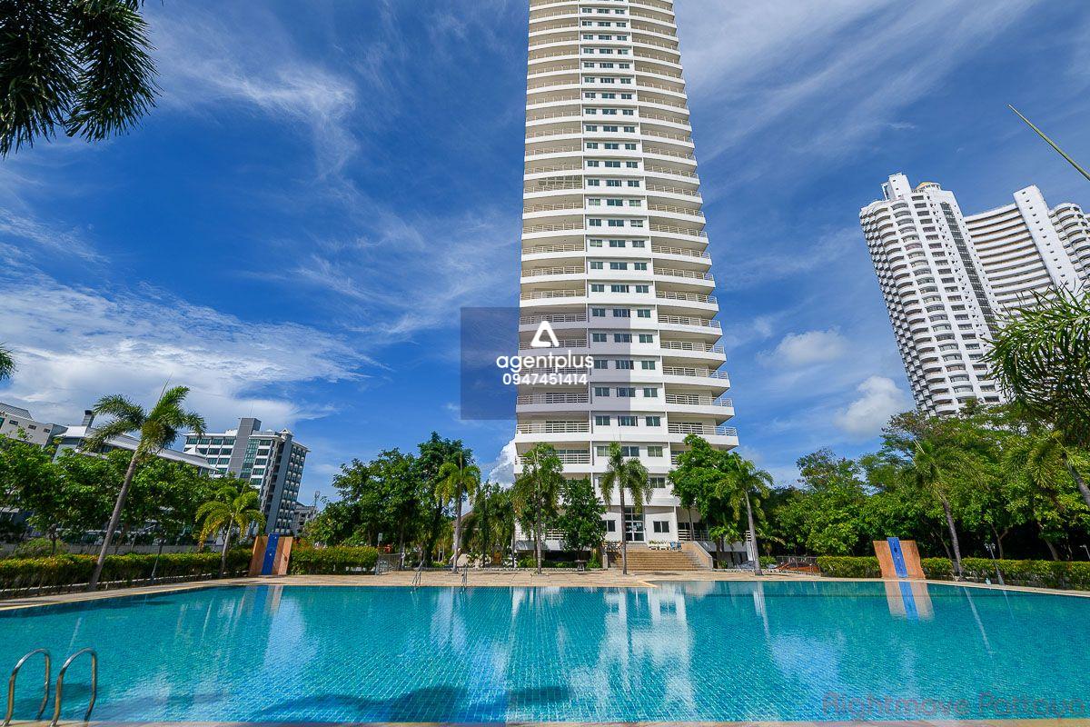 ขาย/เช่า คอนโดหรูติดชายหาดจอมเทียน วิวทะเล