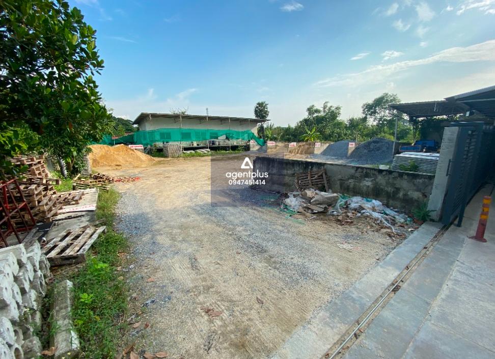 ขาย อาคาร 2 ชั้น โชว์รูม สำนักงานขาย โกดัง และที่พักอาศัย พร้อมโซลาร์เซลล์ 25.2 kWp บนที่ดิน 2 ไร่ ติดถนนประชาร่วมใจ มีนบุรี กรุงเทพ