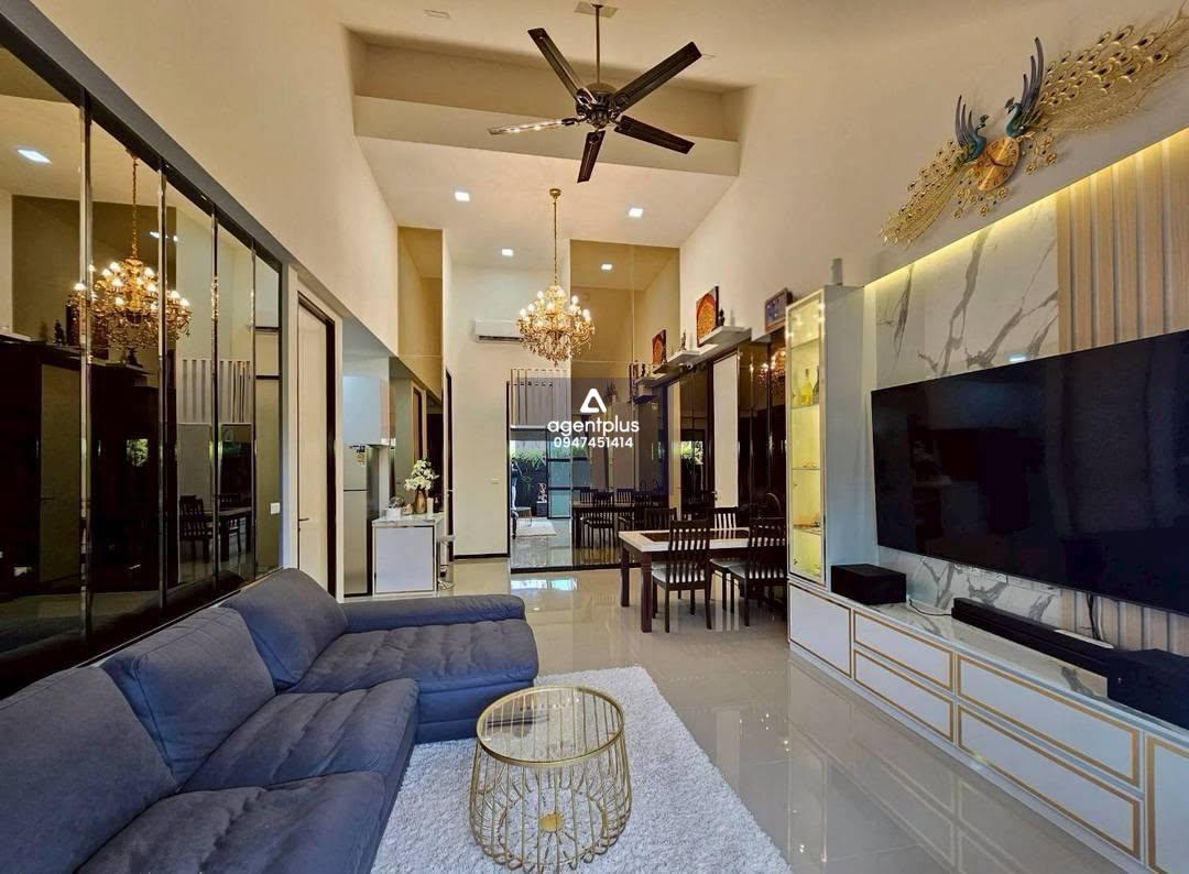 ขาย / ให้เช่าบ้าน 2 ห้องนอน ห้วยใหญ่ พัทยา |บ้านหรูสไตล์โมเดิร์นลักชูรี่ พร้อมอยู่
