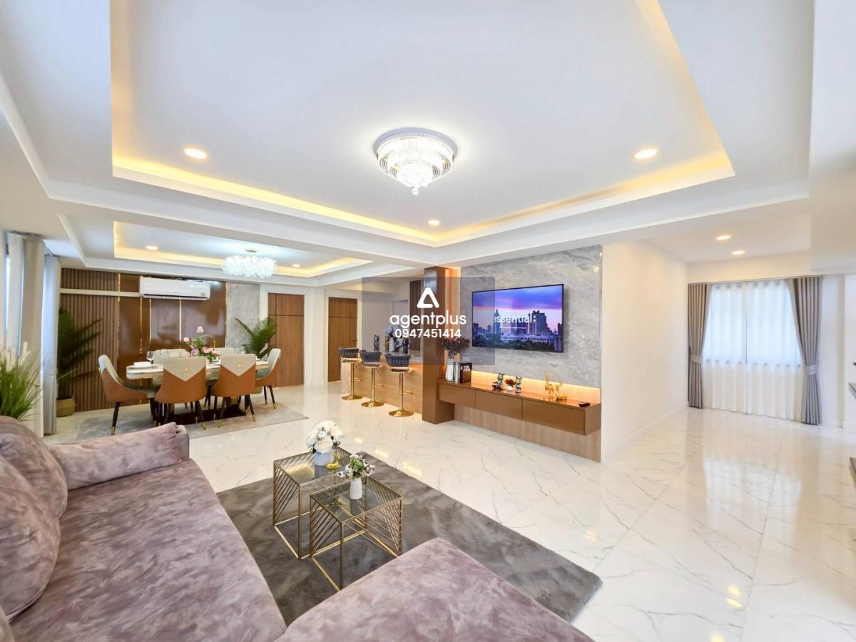 ขายพูลวิลล่าหรู สไตล์เรียบหรูดูแพง เหมาะสำหรับทำธุรกิจพูลวิลล่ารายวัน ซ.กอไผ่ ซอย 10 พัทยา