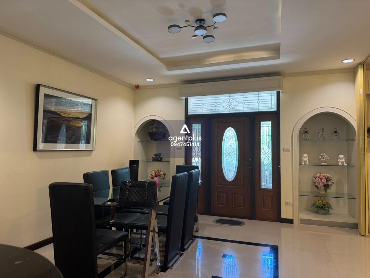 *ให้เช่าบ้านหรู ในหมู่บ้านเซ็นทรัลปาร์ค ฮิลไซด์ พัทยา ใกล้หาดจอมเทียนเพียง 5 นาที