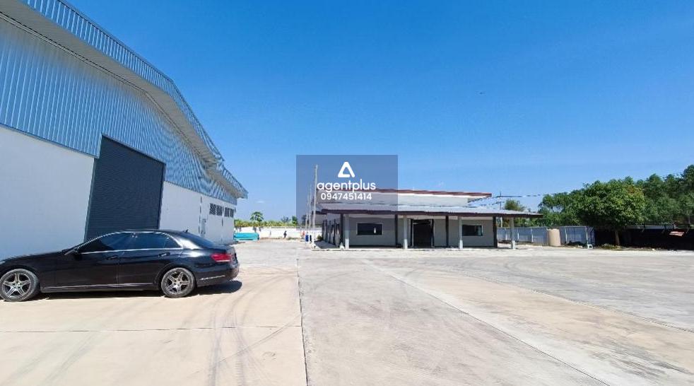 ขาย โรงงาน พร้อมผู้เช่า ใกล้ ศูนย์กลางนิคมอุตสหกรรมต่างๆ ของ จ.ชลบุรี เขต EEC ชลบุรี โรงงานตั้งอยู่ ต.บ่อกวางทอง อ.บ่อทอง จ.ชลบุรี ใกล้ถนน 331