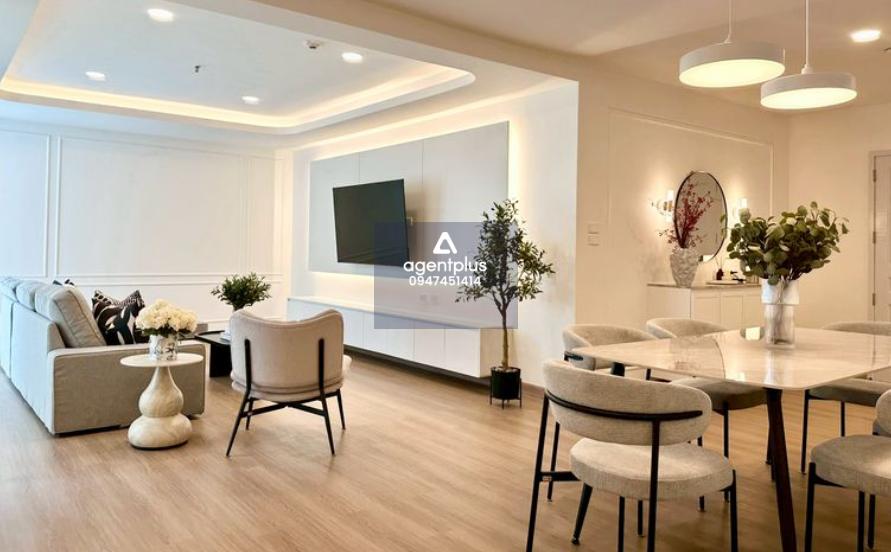 ให้เช่า คอนโด Grand Langsuan รีโนเวทใหม่