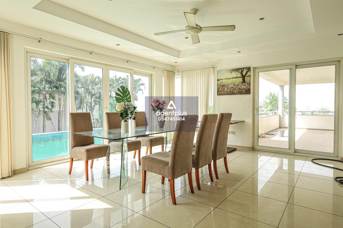 *ให้เช่าบ้านหรูพร้อมสระว่ายน้ำส่วนตัว วิวทะเลและเมืองพัทยาแบบพาโนรามา สยาม รอยัล วิว พัทยา