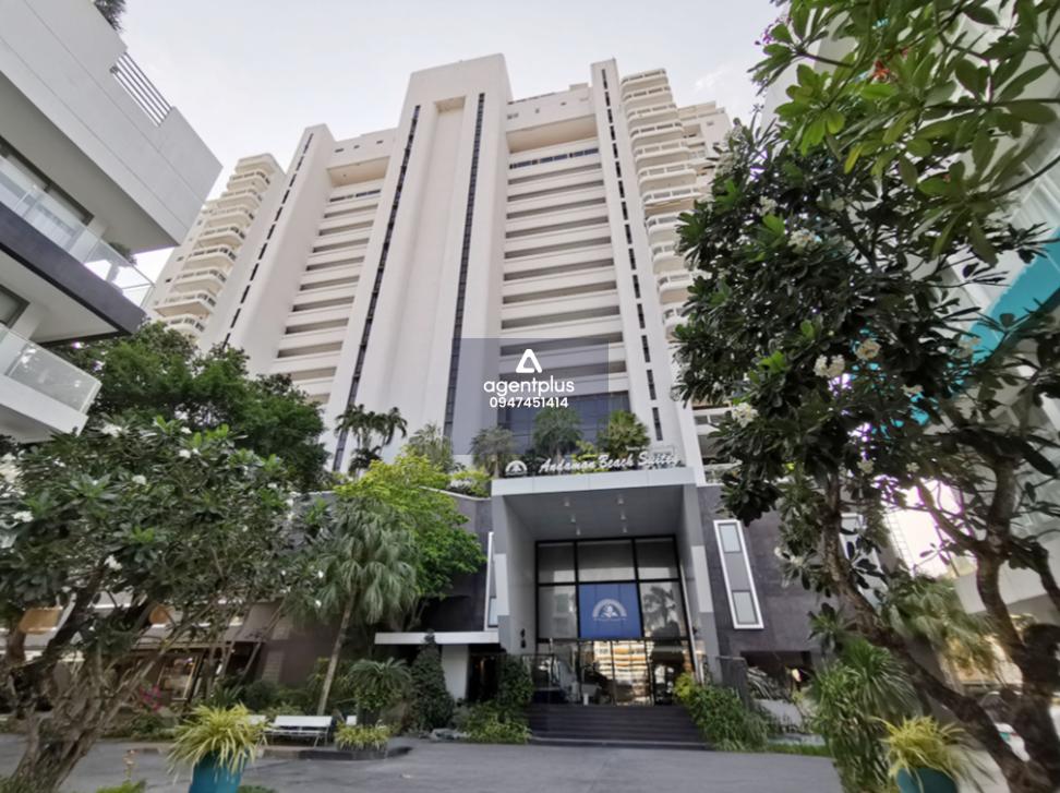 อันดามัน บีช คอนโดมิเนียม ภูเก็ต ทำเลป่าตอง การเดินทางสะดวก ห่างจากหาดป่าตองเพียง 400 เมตร รายล้อมด้วยสิ่งอำนวยความสะดวก